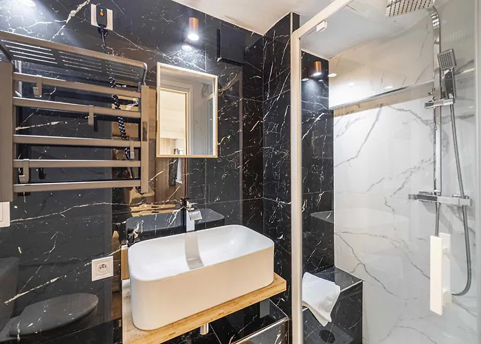 Modern A C 2br 8p - Апартаменты Канны